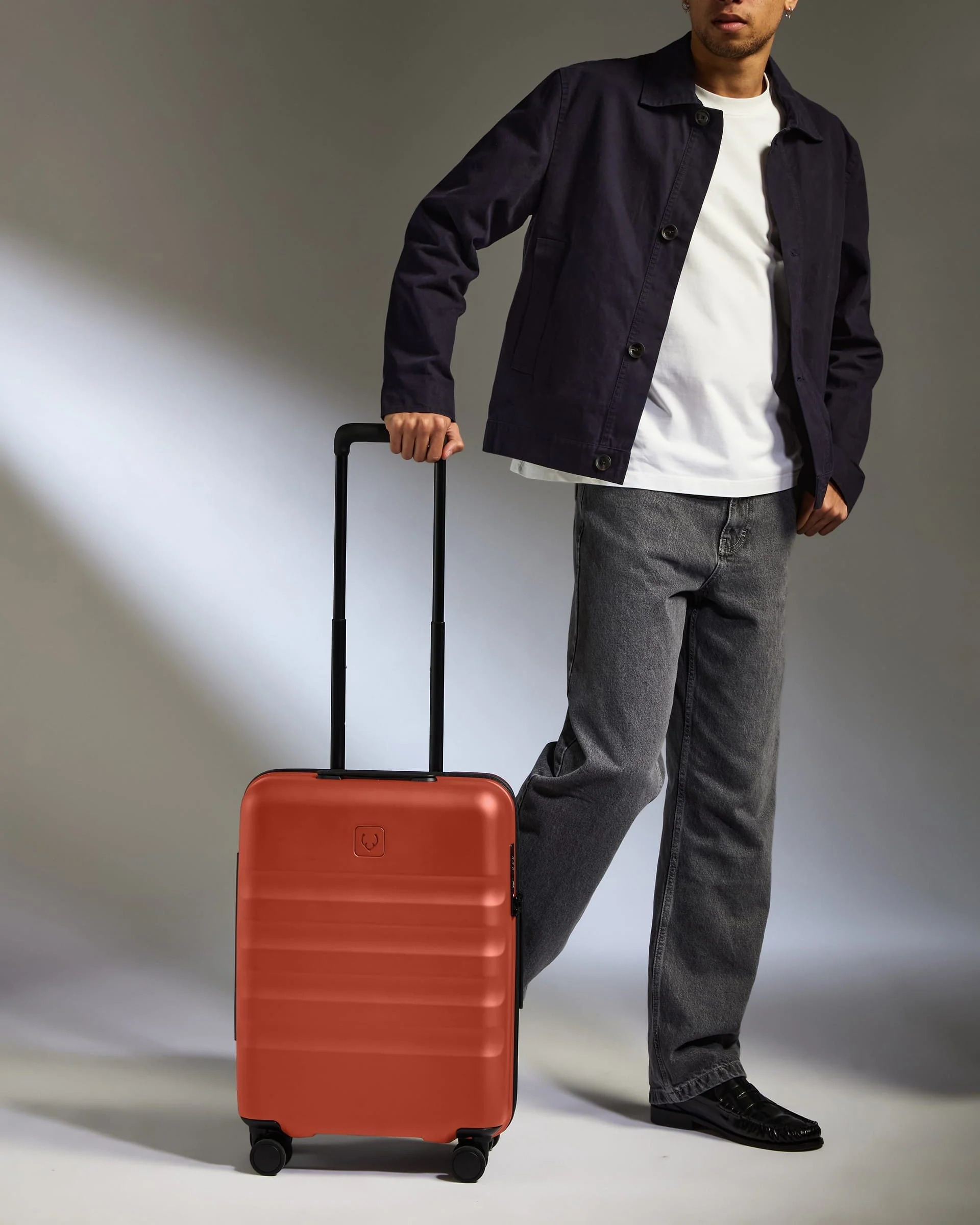 Cabin Suitcase in Buckthorn Red - Icon Stripe - Image 2