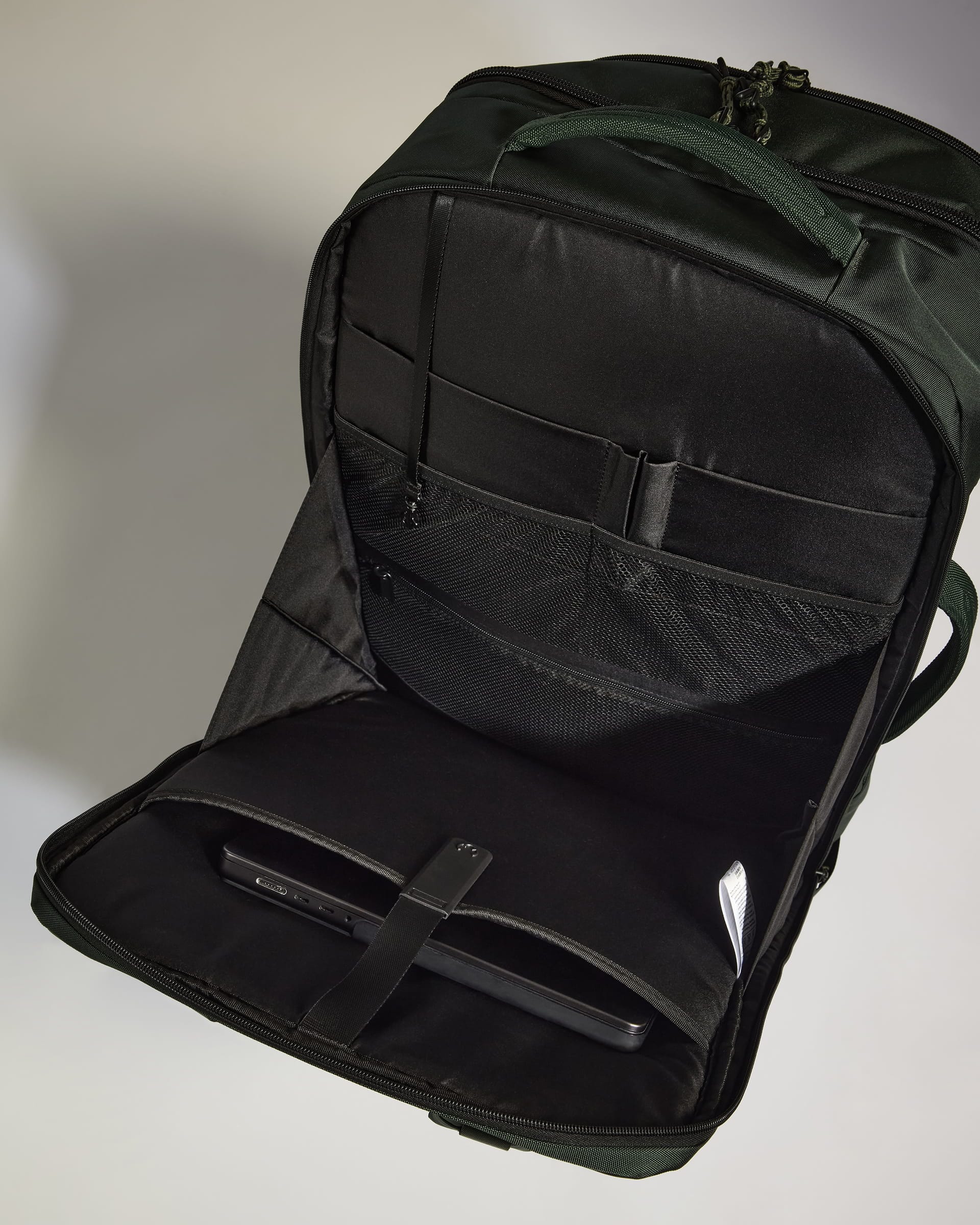 Discovery 60L Backpack in Dark Forest Green - Image 6