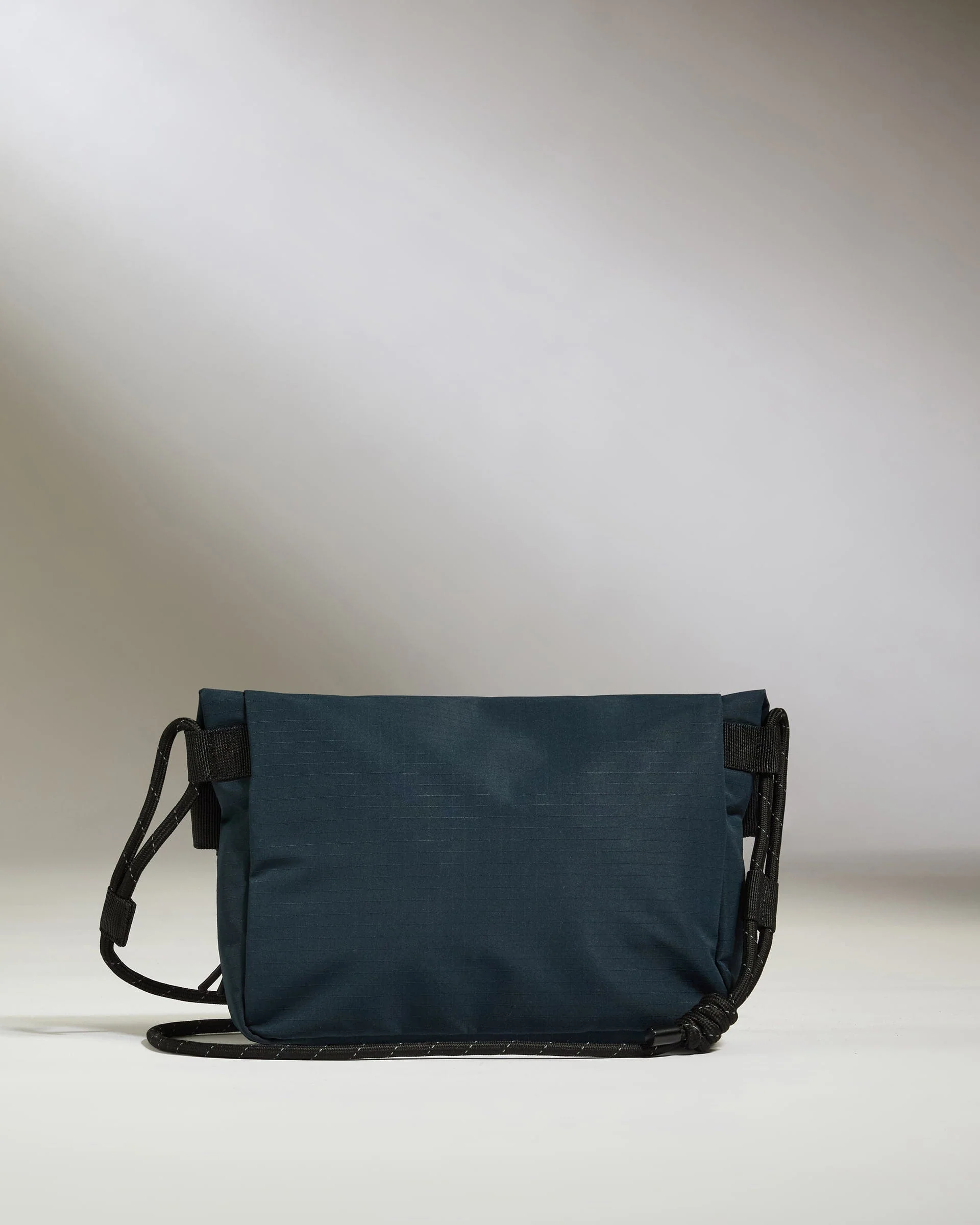 Essential Crossbody Bag in Navy - Image 5