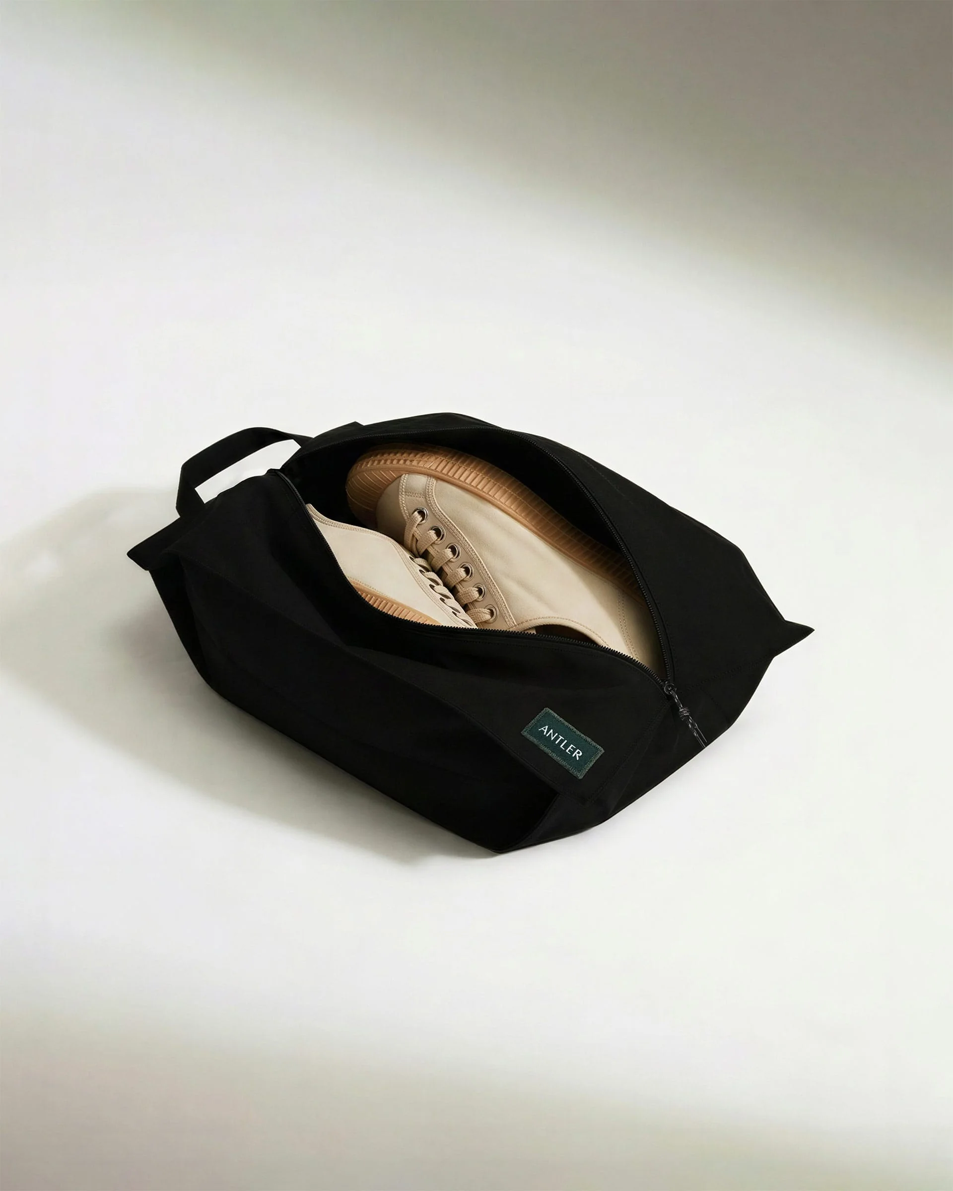 Essential Shoe Bag in Black - Set of 2 - Image 4