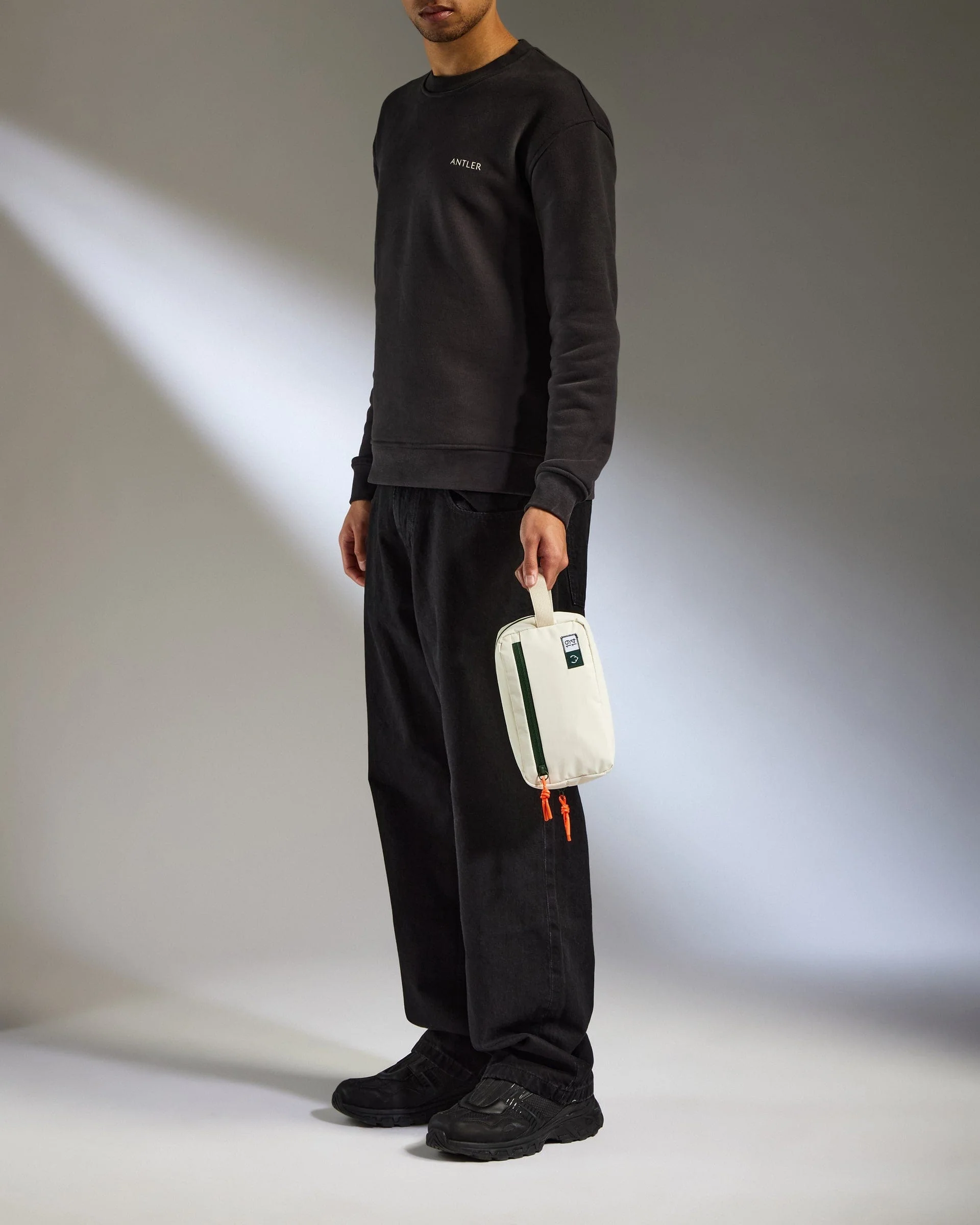 Essential Wash Bag in Stone - Image 3