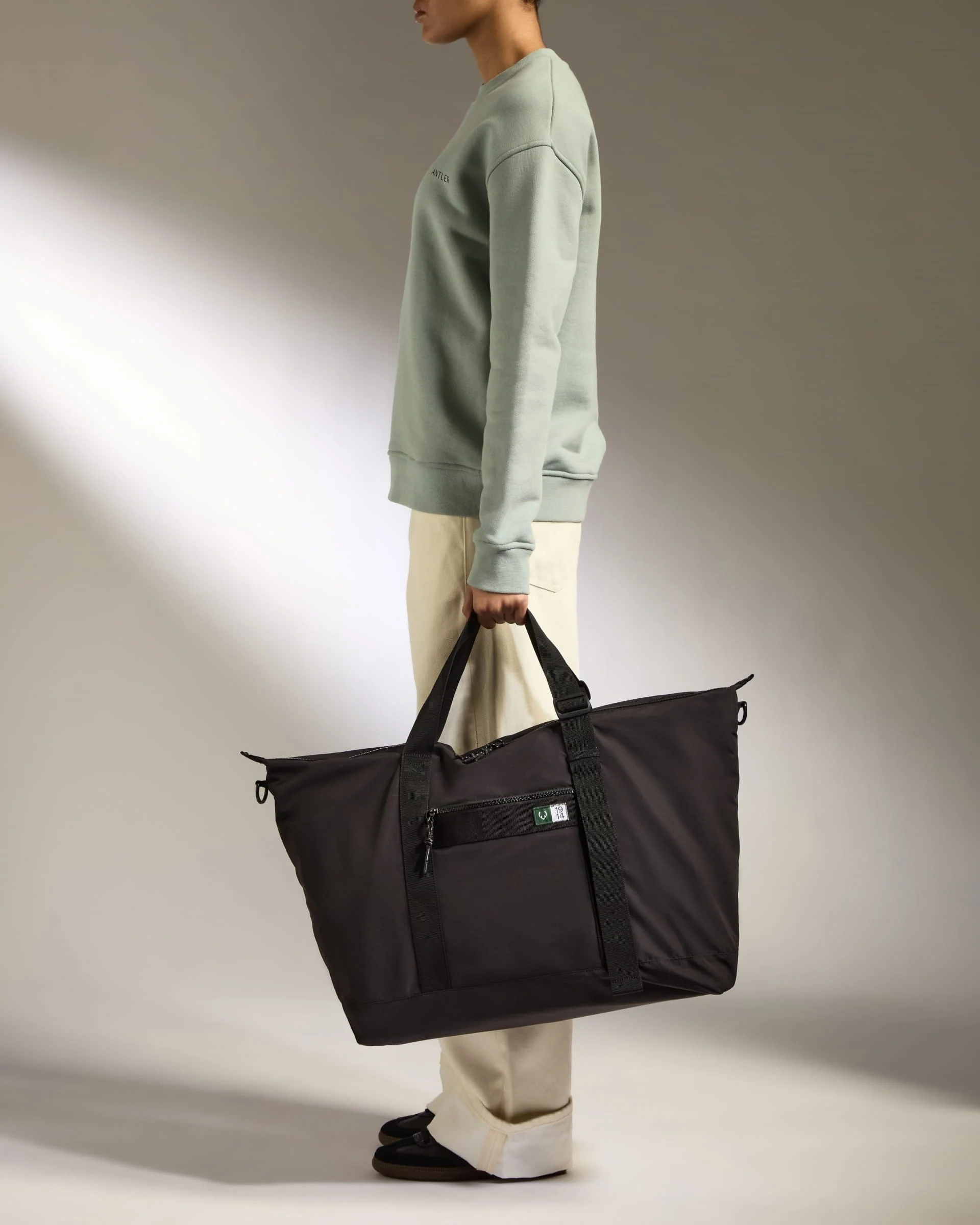 Essential Weekender Bag in Black - Image 6