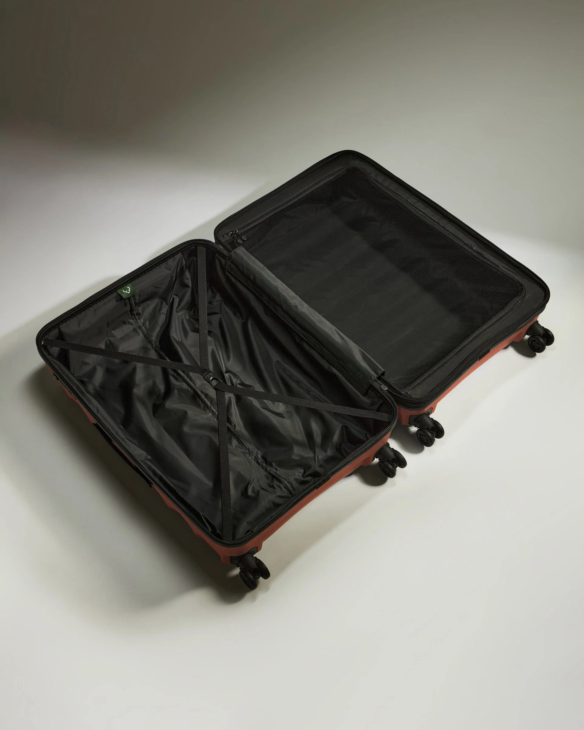 Expandable Cabin Suitcase Set in Soft Orange - Juno - Image 3