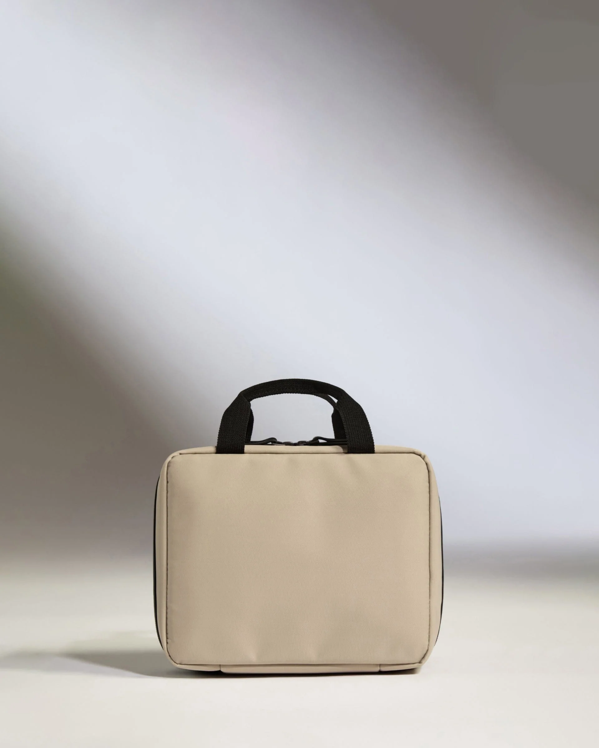 Hanging Wash Bag in Taupe - Chelsea - Image 4