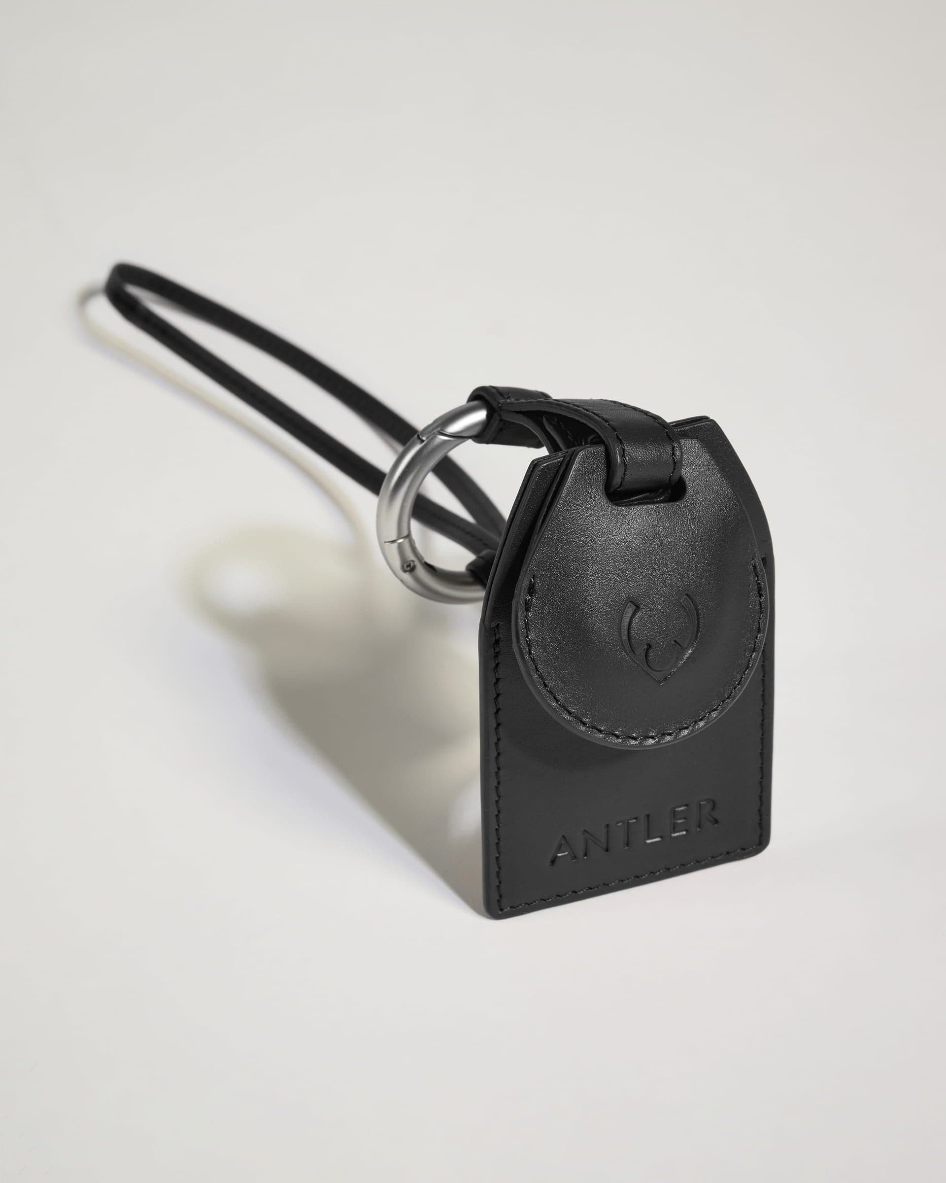 Heritage AirTag Holder & Luggage Tag in Black - Image 3