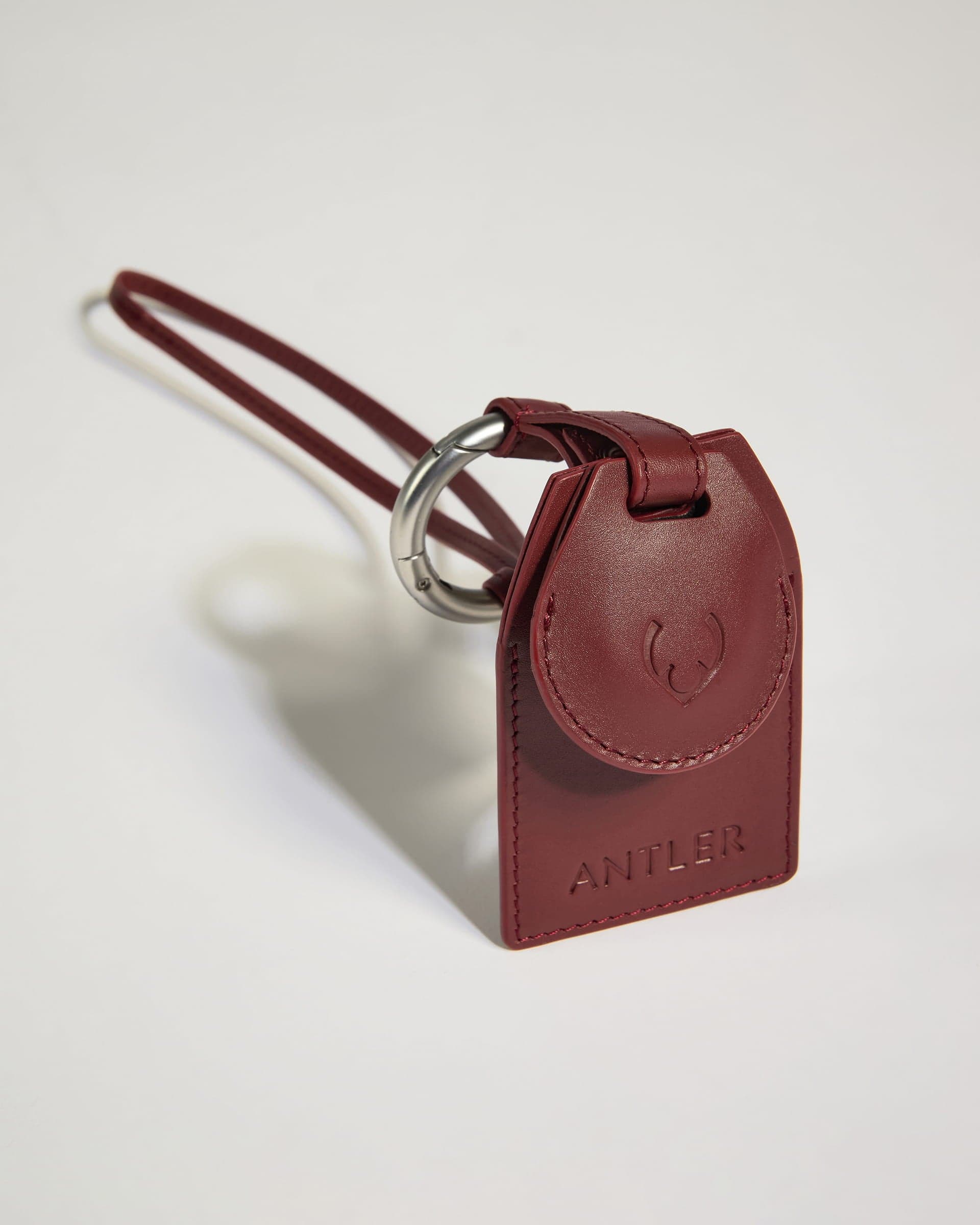 Heritage AirTag Holder & Luggage Tag in Cedar - Image 3