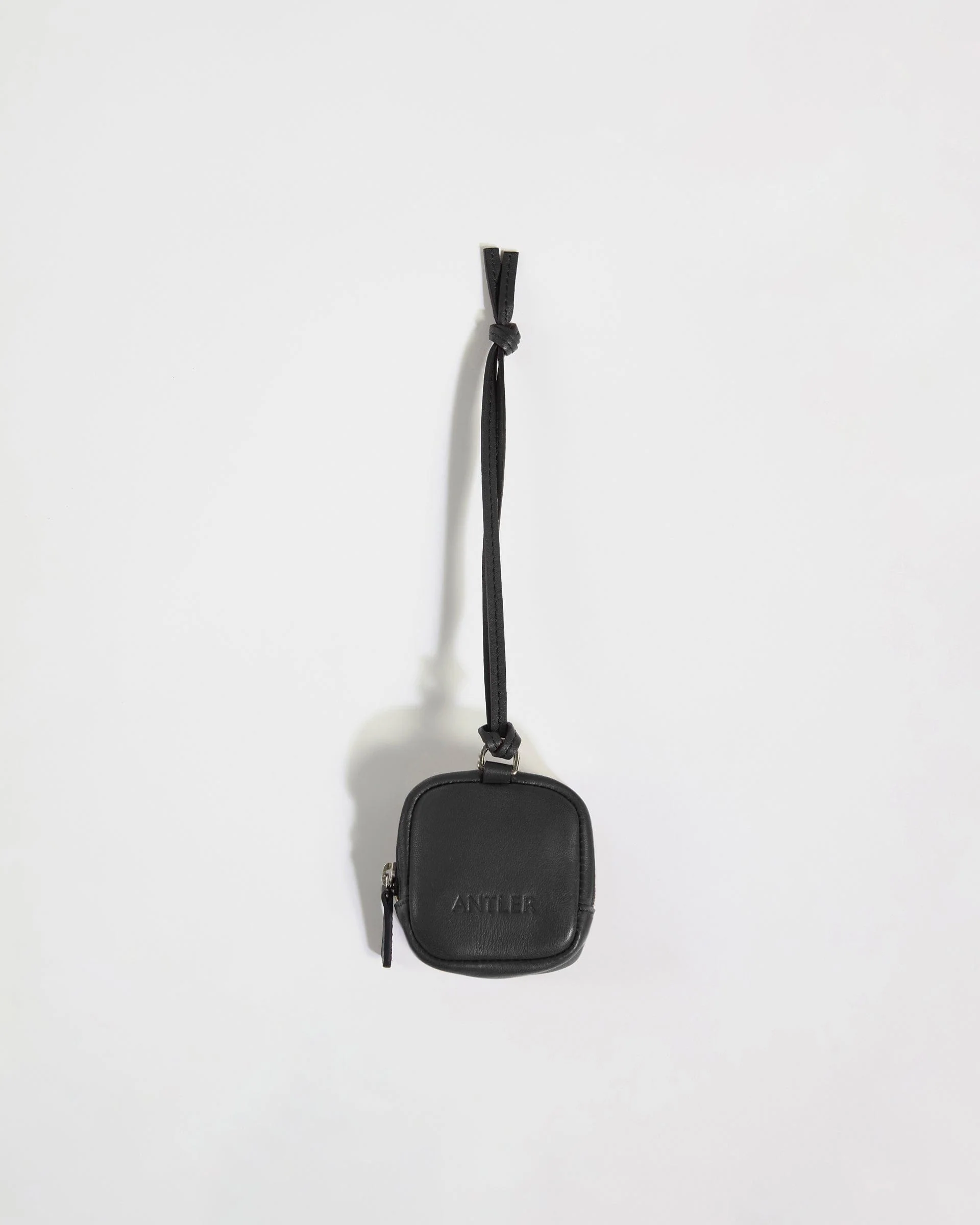 Heritage Leather AirPods Case in Black - Image 5
