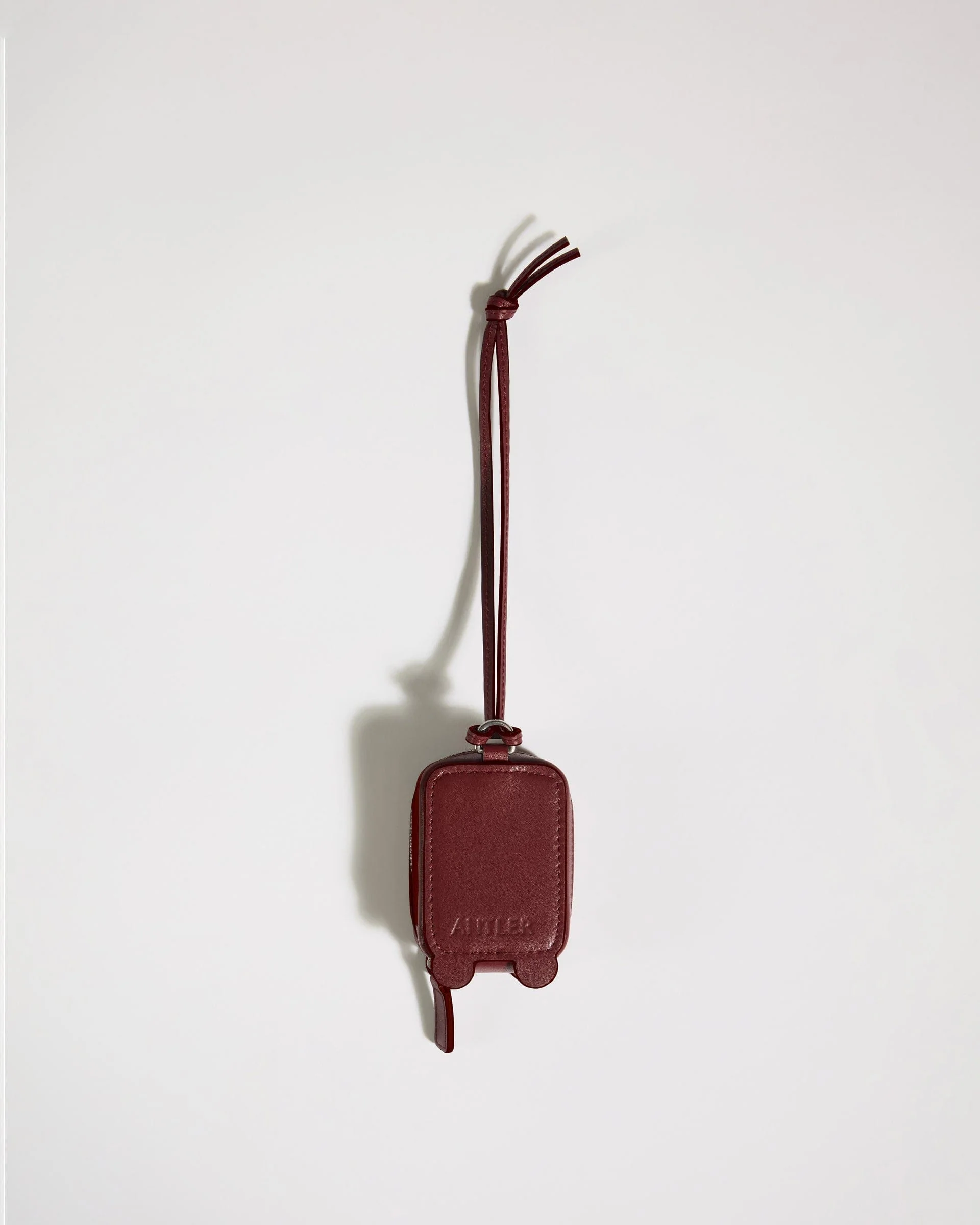 Heritage Leather AirPods Case in Cedar Red - Image 5