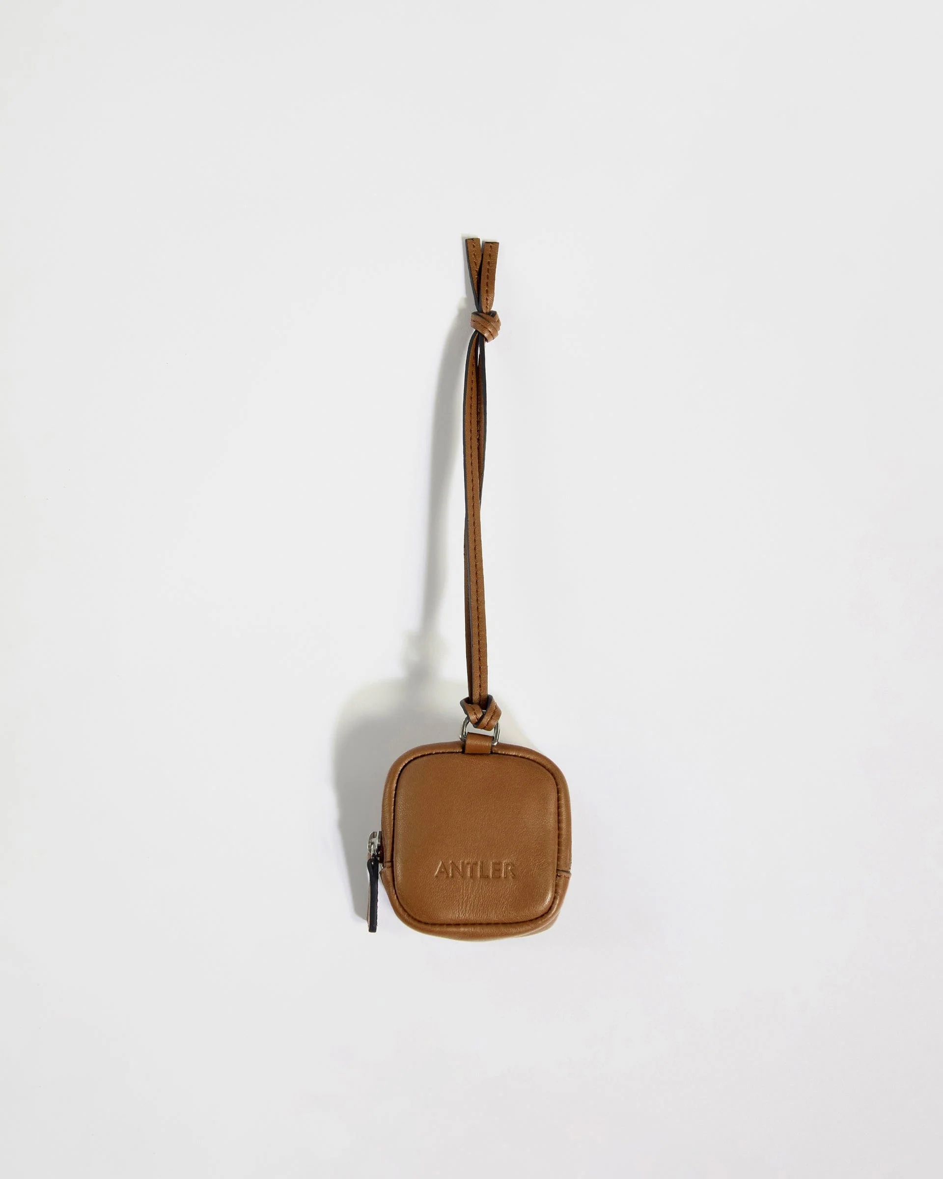 Heritage Leather AirPods Case in Tan - Image 5