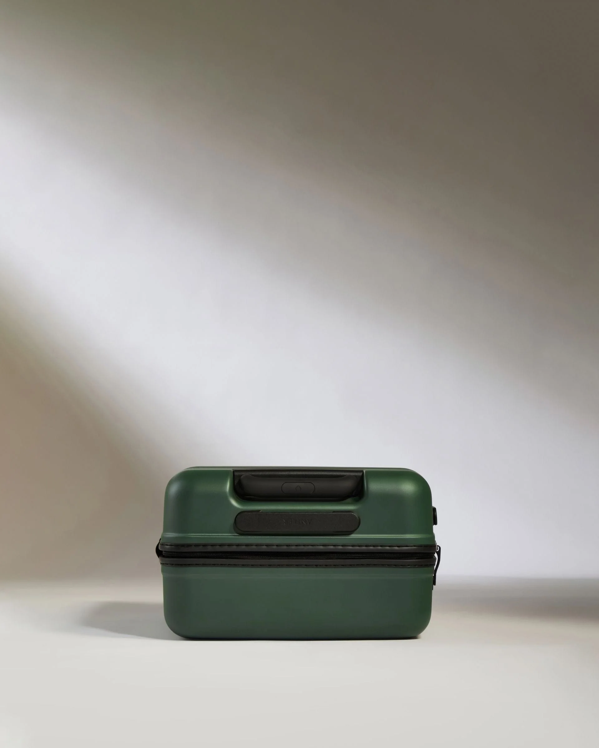 Large Cabin Suitcase in Antler Green - Icon Stripe - Image 5