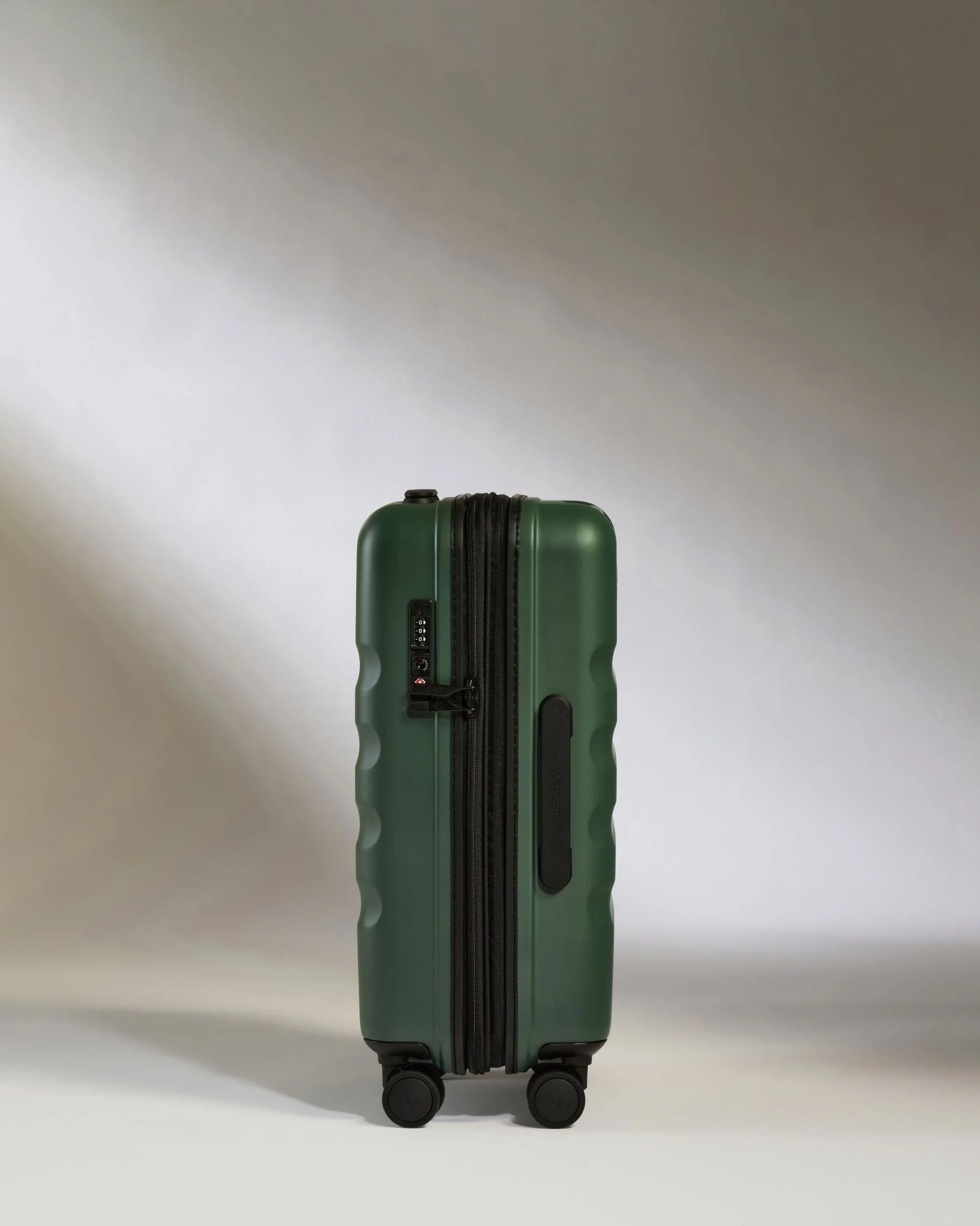 Expandable Cabin Suitcase in Antler Green - Icon Stripe - Image 4