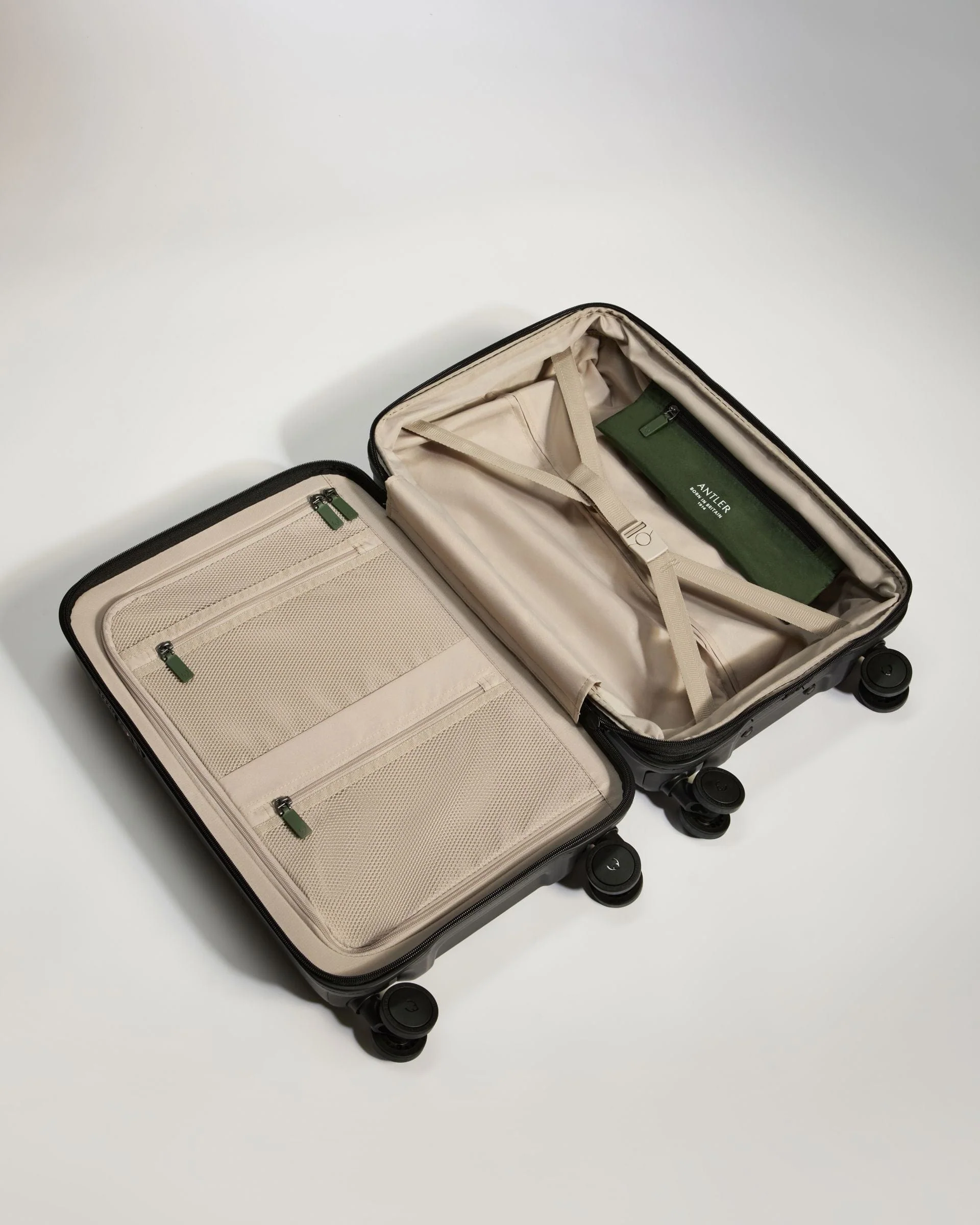 Expandable Cabin Suitcase in Black - Icon Stripe - Image 3