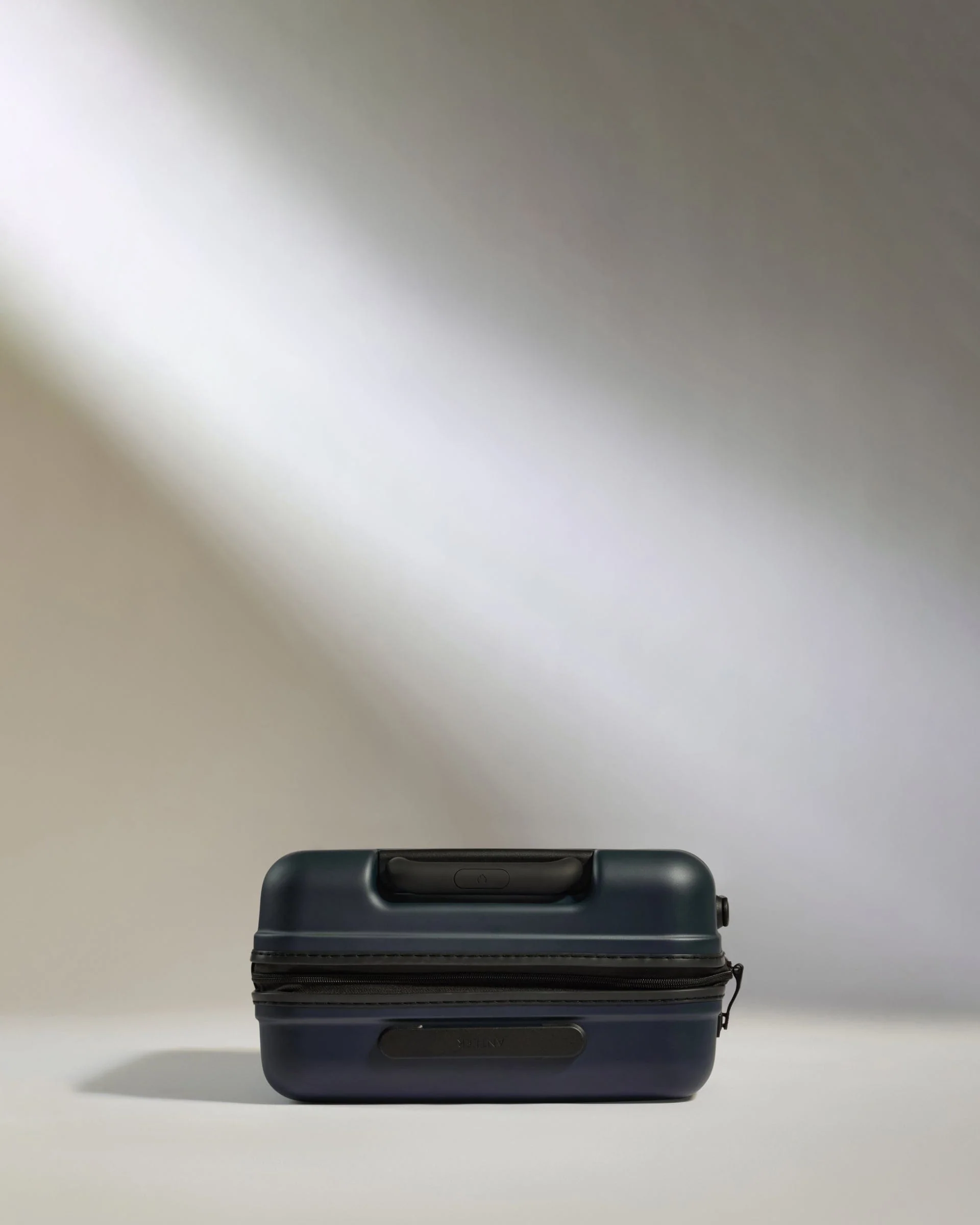 Cabin Suitcase in Indigo Blue - Icon Stripe - Image 5