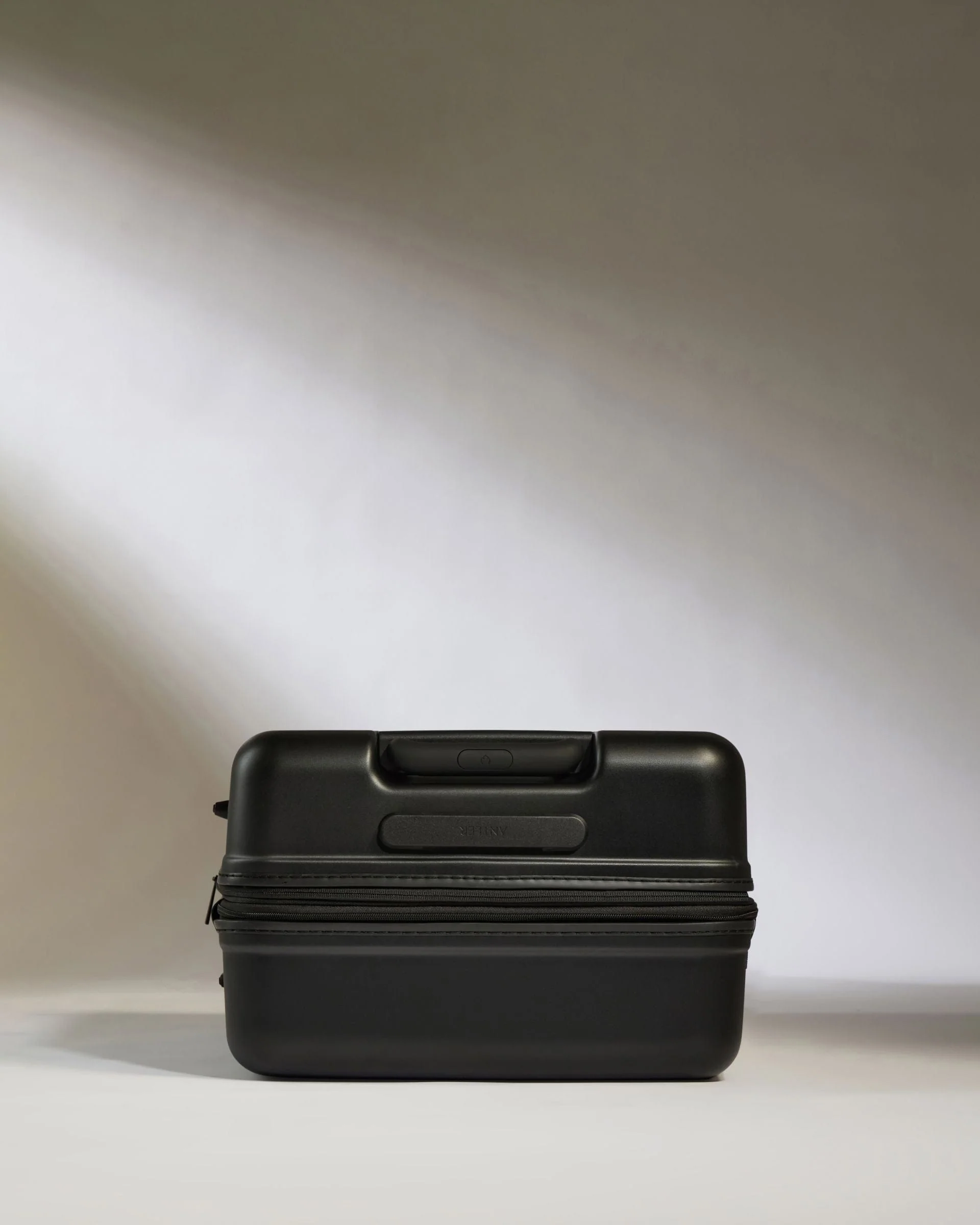 Medium Suitcase in Black - Icon Stripe - Image 5