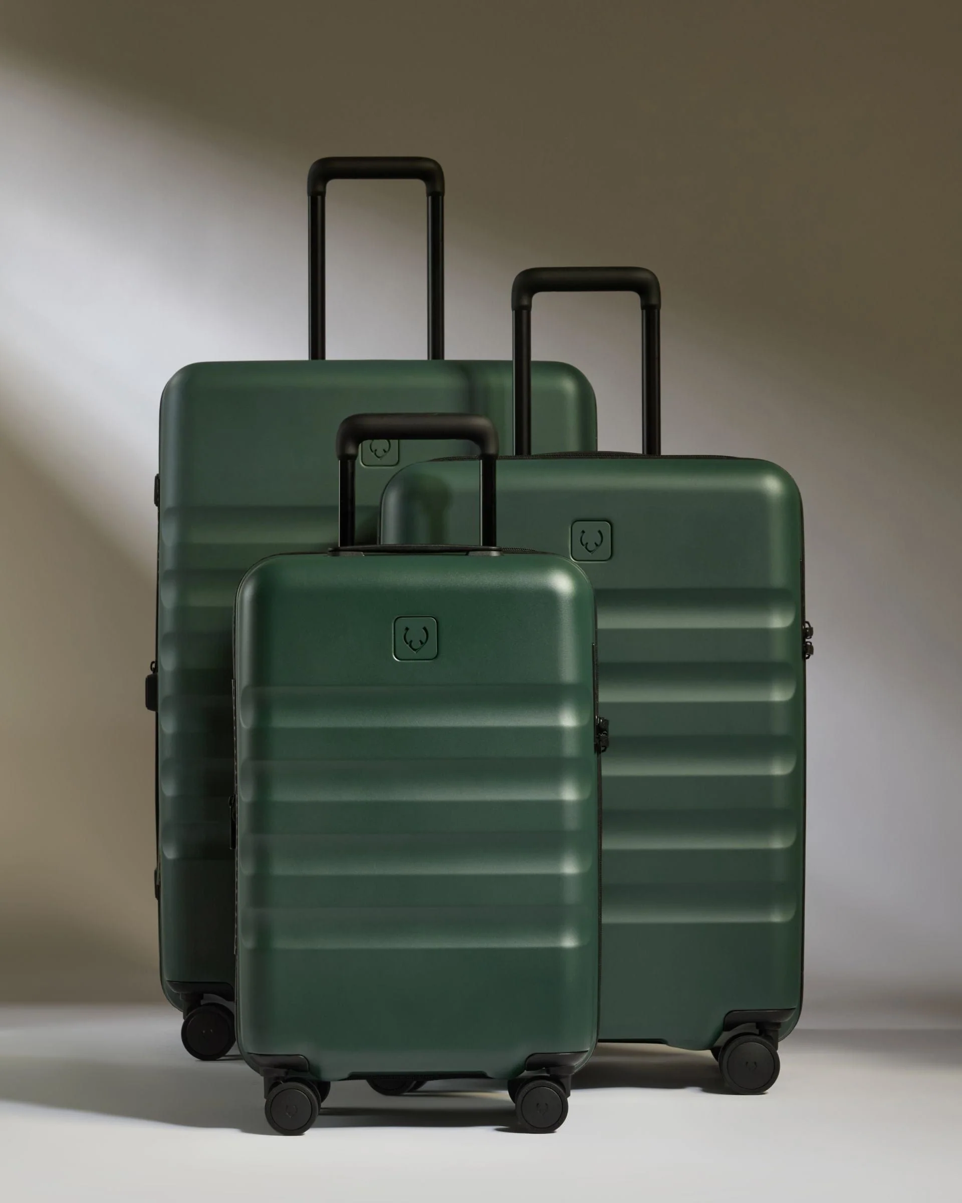Expandable Cabin Suitcase Set in Antler Green - Icon Stripe - Image 3