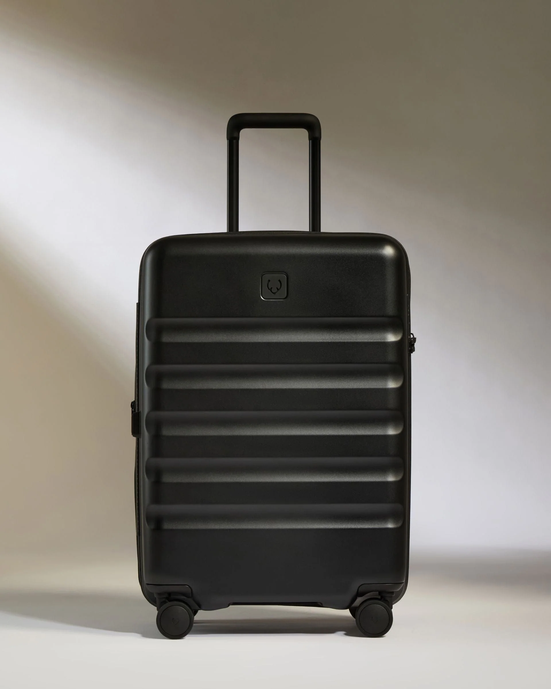 Suitcase Set in Black - Icon Stripe - Image 6