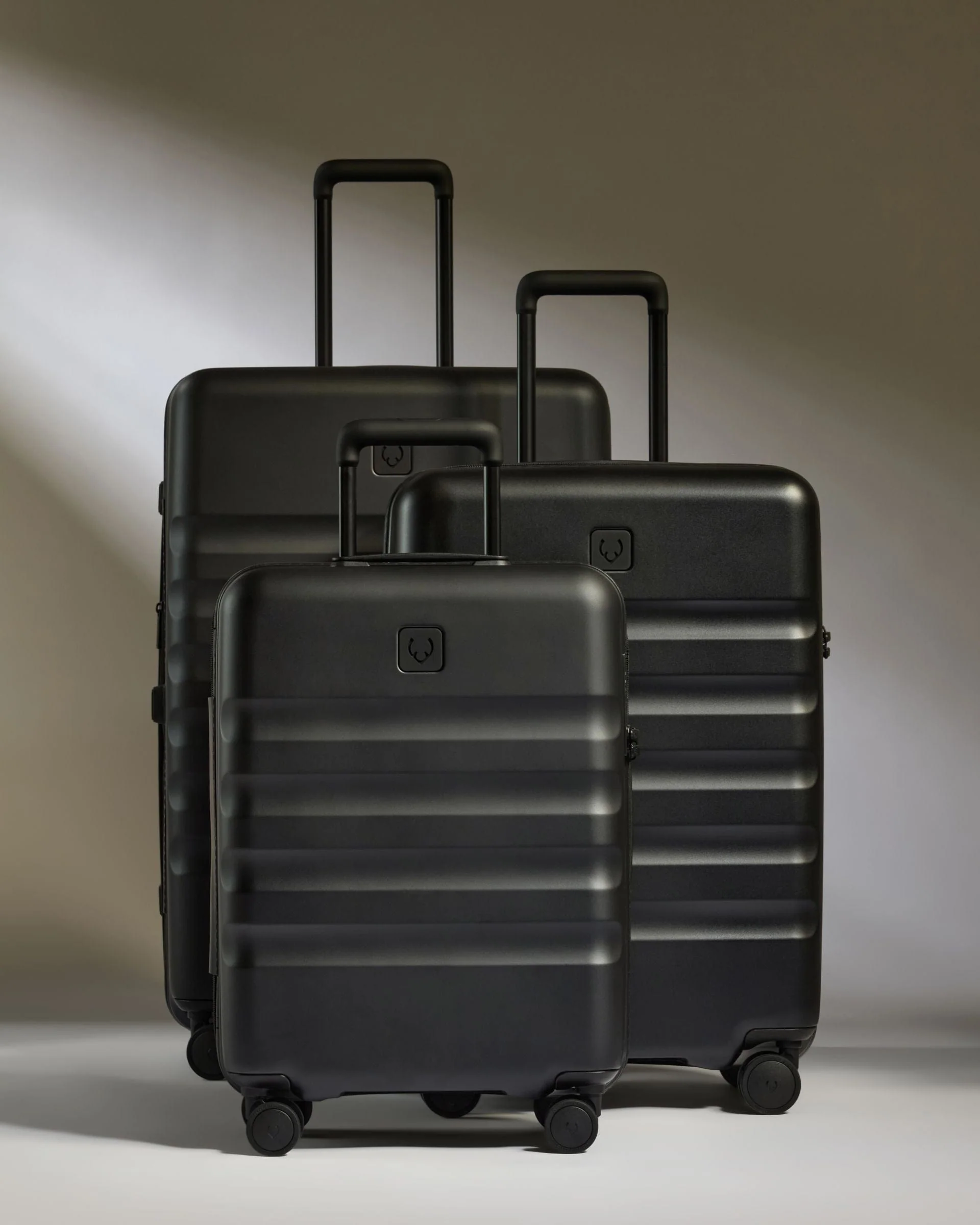 Suitcase Set in Black - Icon Stripe - Image 7