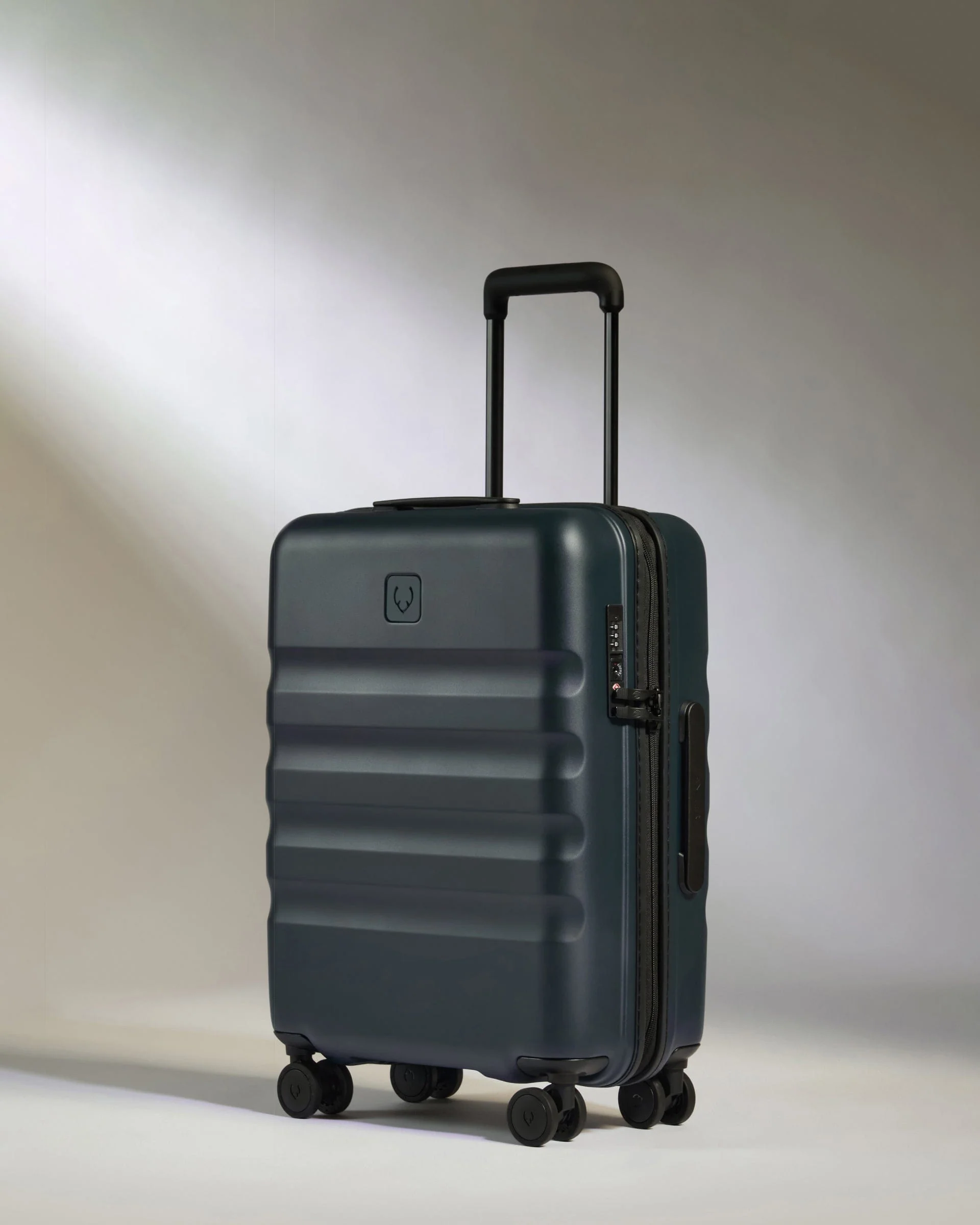 Suitcase Set in Indigo Blue - Icon Stripe - Image 3