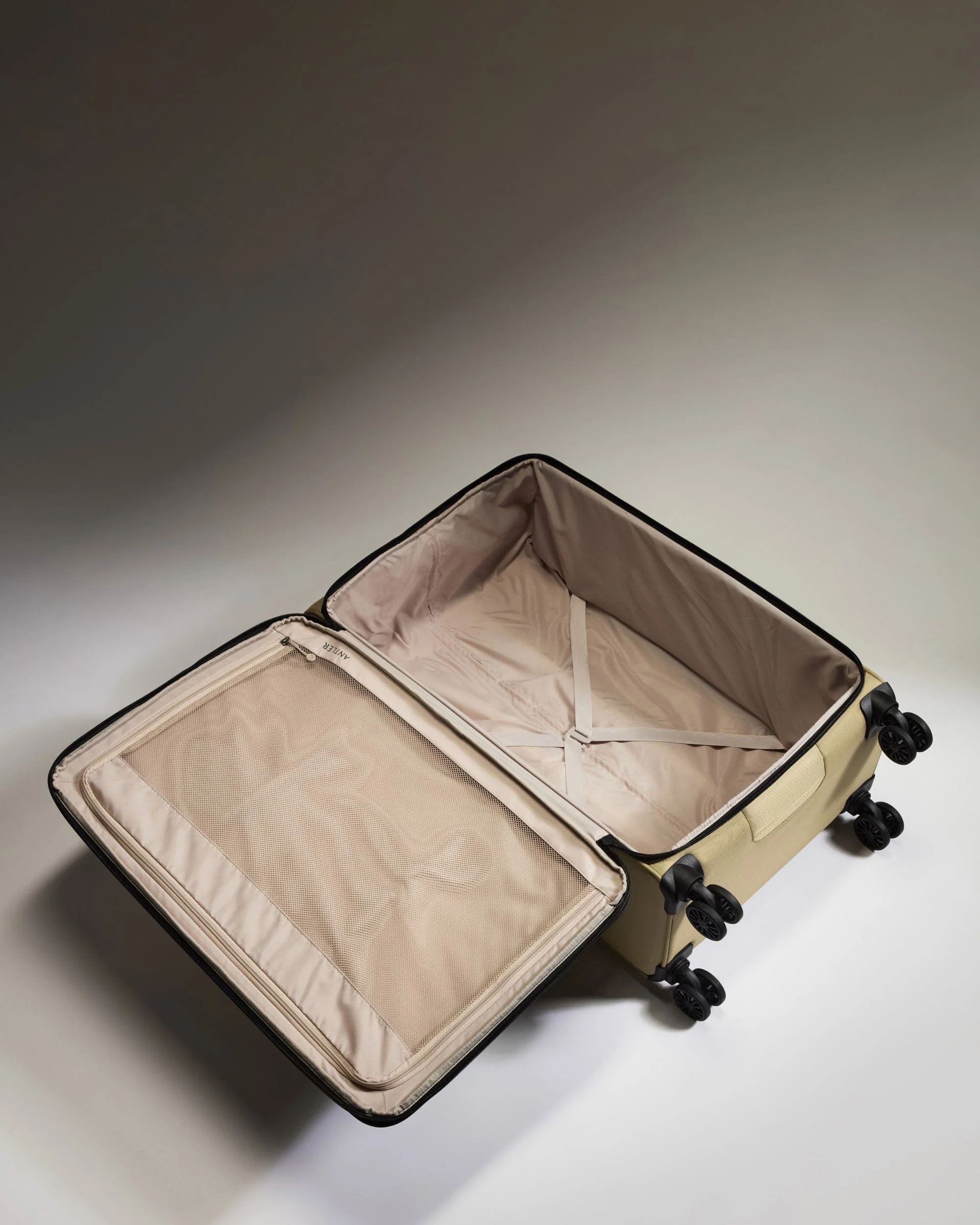 Lightest Large Suitcase in Sand - Soft Stripe 2.0 - Image 3