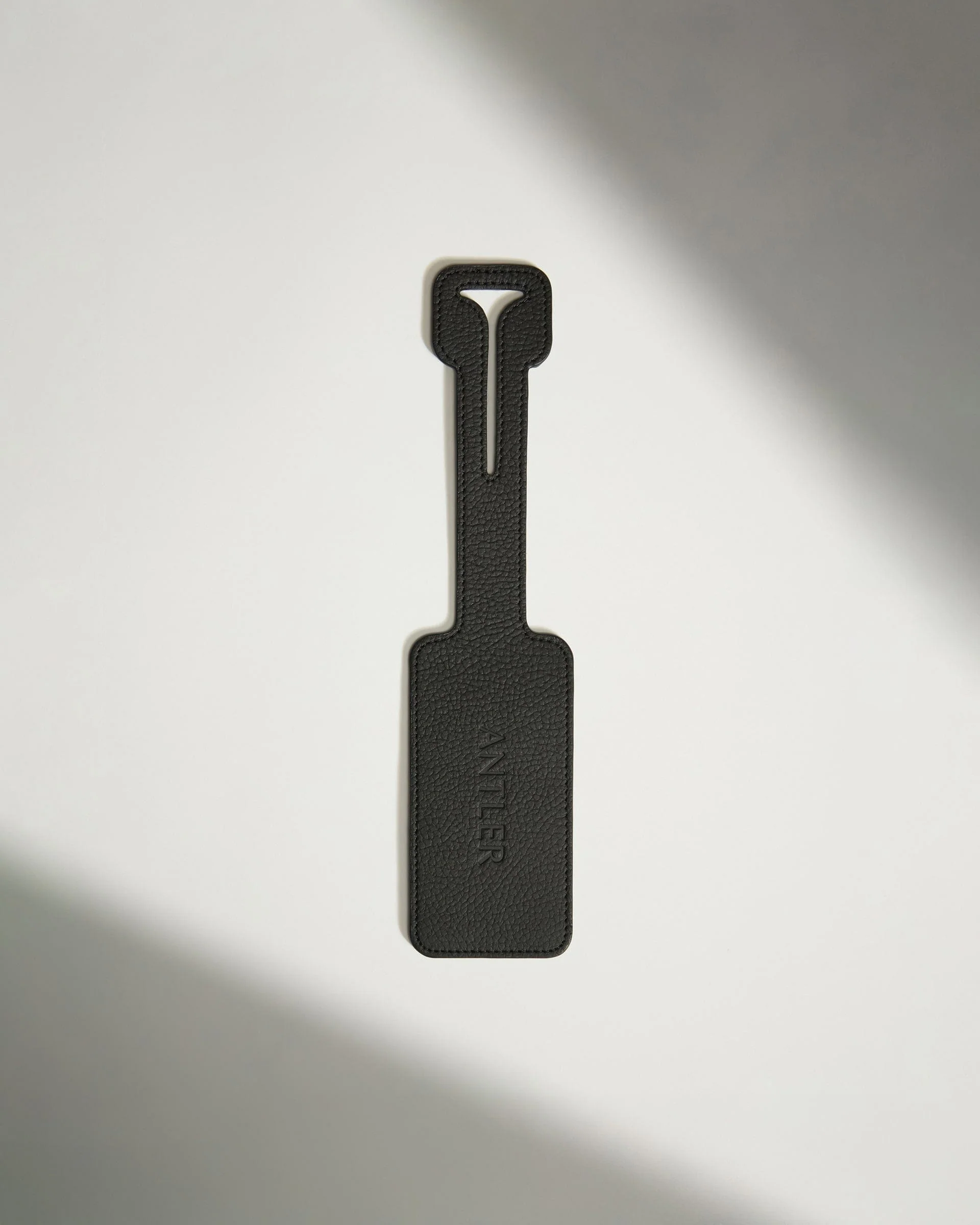 Luggage Tag in Black Leather - Heritage - Image 3