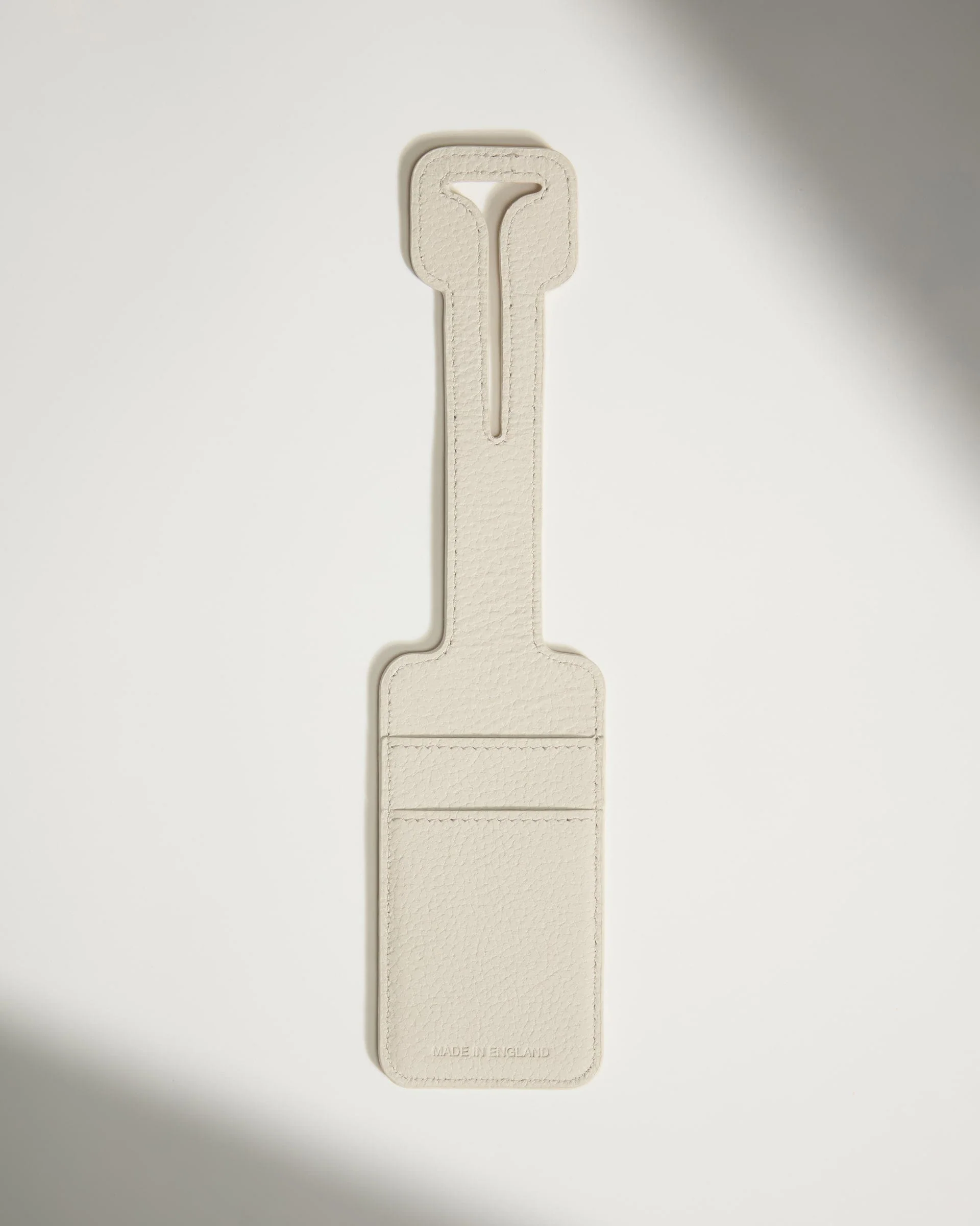 Luggage Tag in Sandstone Leather - Heritage - Image 4