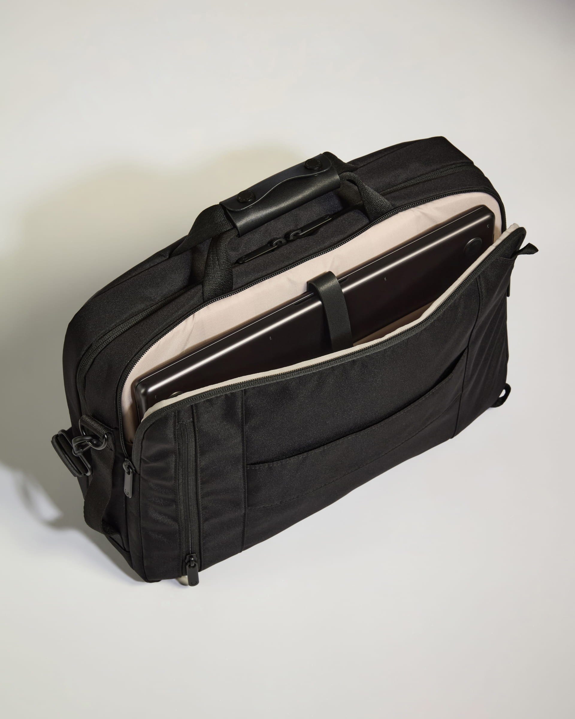 Messenger Bag in Black - Urban Light - Image 3
