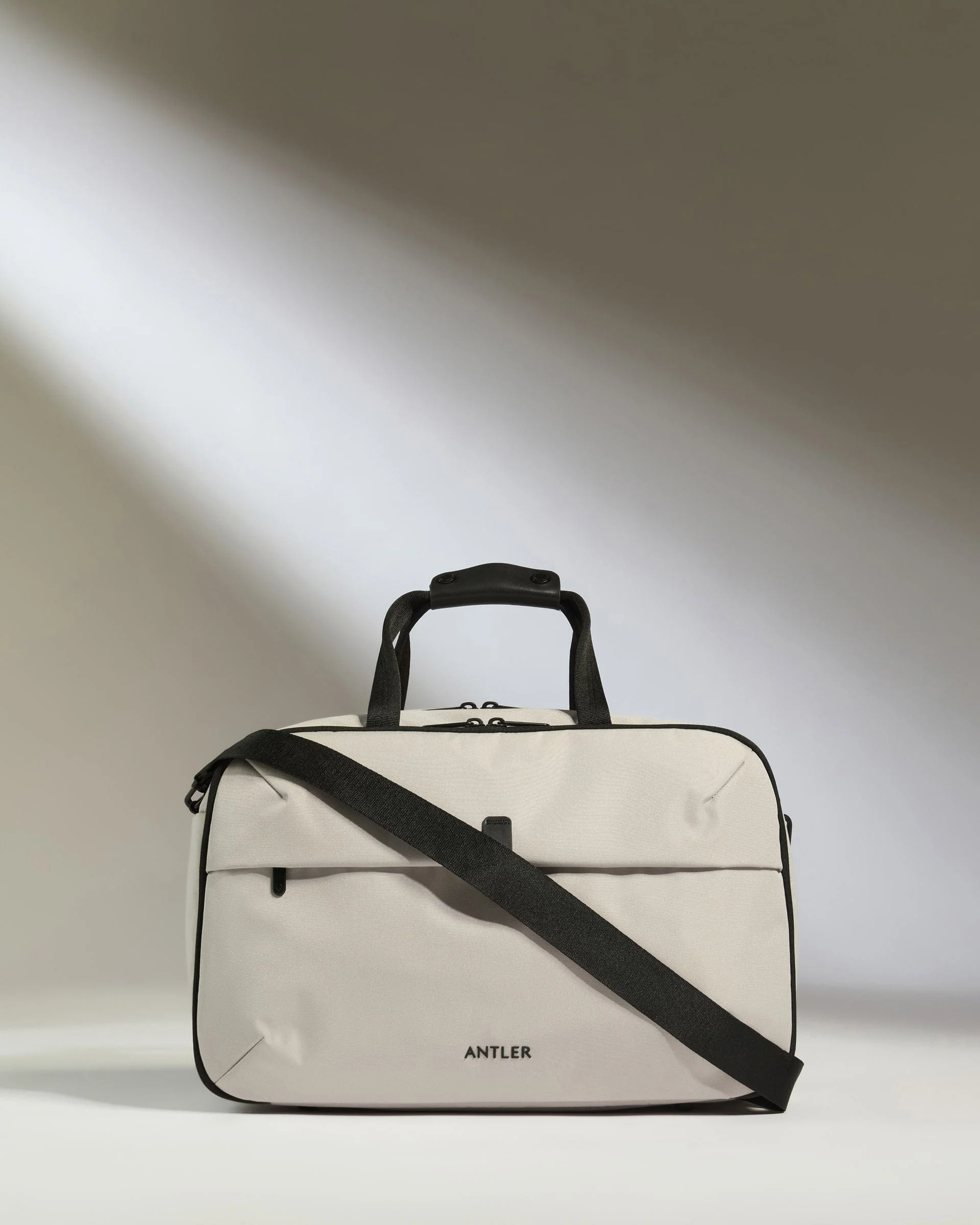 Overnight Bag in Taupe - Urban Light - Image 6