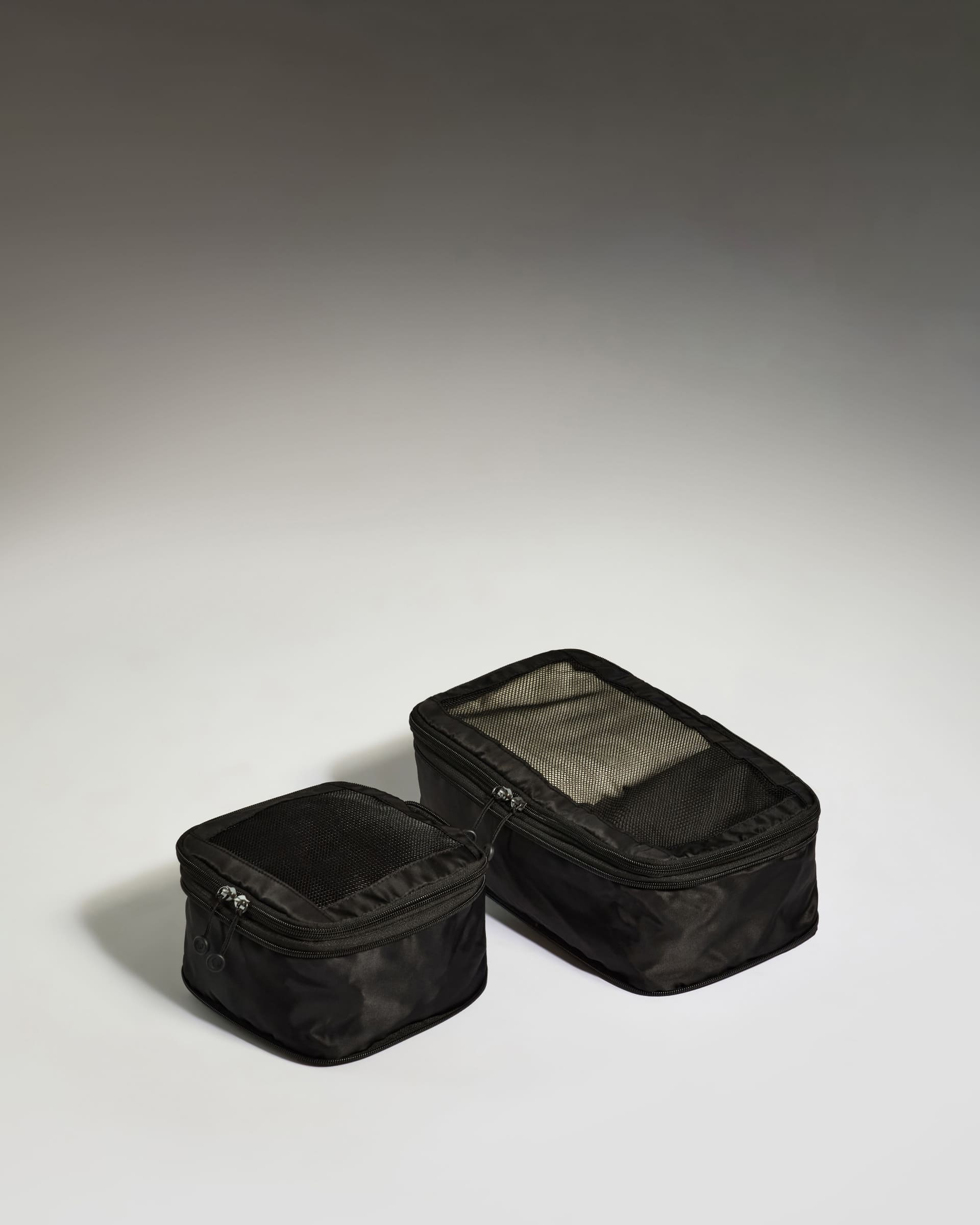 Packing Cubes in Black - Set of 2 - Image 3