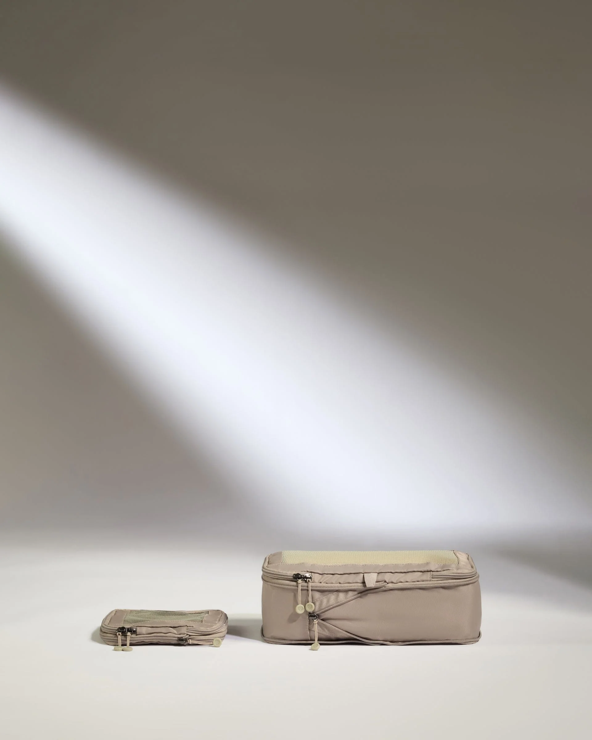 Packing Cubes in Taupe - Set of 2 - Image 5