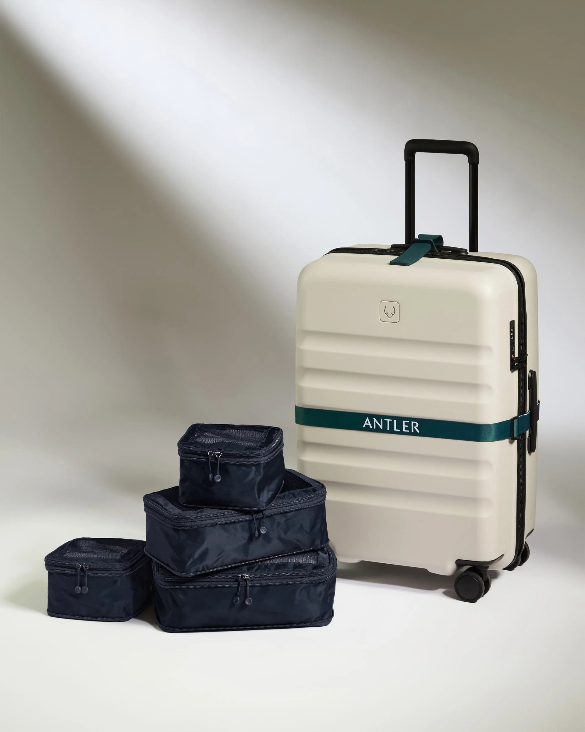 Packing Cubes in Navy Blue - Set of 4 - Image 7