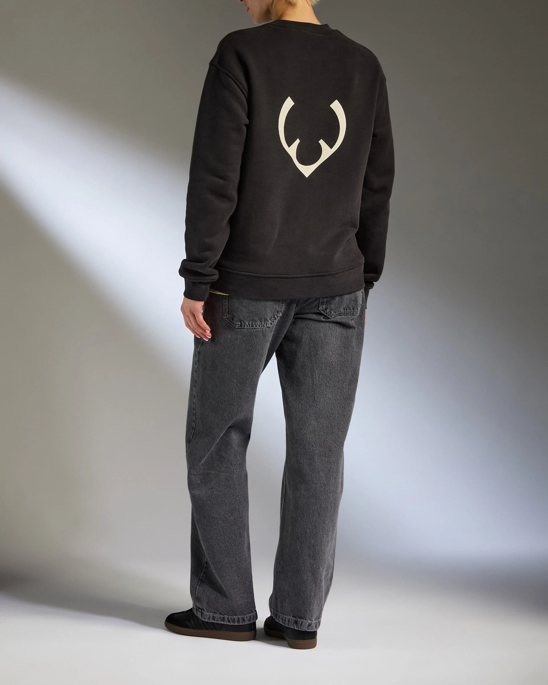 Travel Essential Sweatshirt in Charcoal Black - Image 5